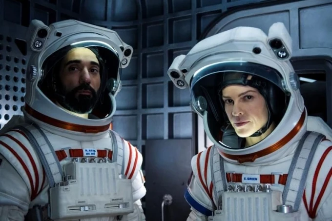 'Away': Hilary Swank viaja a Marte en lo nuevo de Netflix