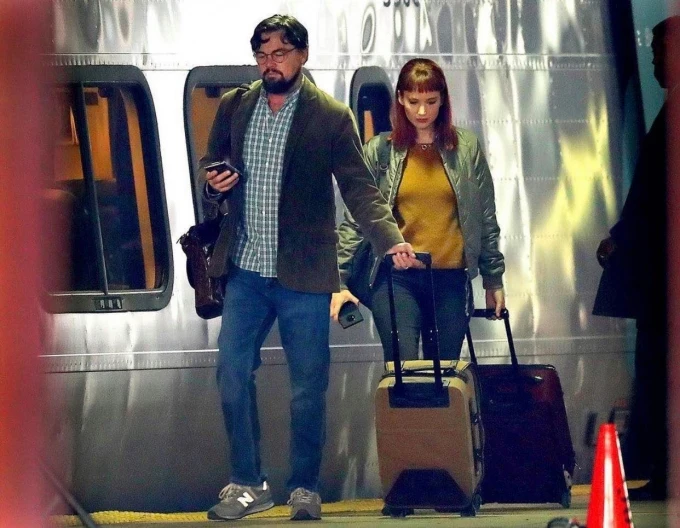 Leonardo DiCaprio y Jennifer Lawrence en el set de rodaje de #DontLookUp de Adam McKay.