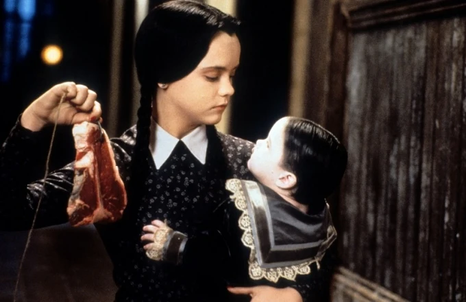 Tim Burton hará una serie sobre 'Miércoles', la hija de la Familia Addams