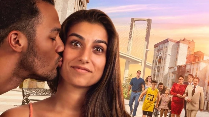 'Sevillanas de Brooklyn': Una comedia sentimental con Carolina Yuste y Sergio Momo