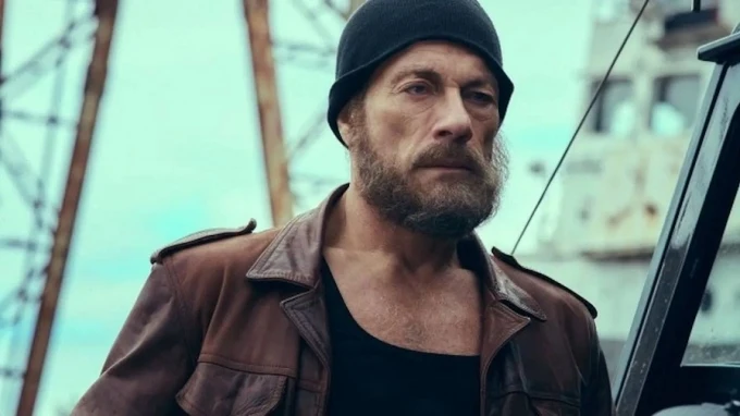 'El último mercenario': Van Damme reparte estopa en Netflix