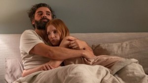 'Secretos de un matrimonio': Oscar Isaac y Jessica Chastain versionan un clásico de Bergman