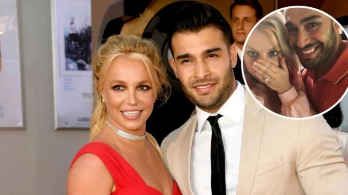 Britney se compromete con San Asghari
