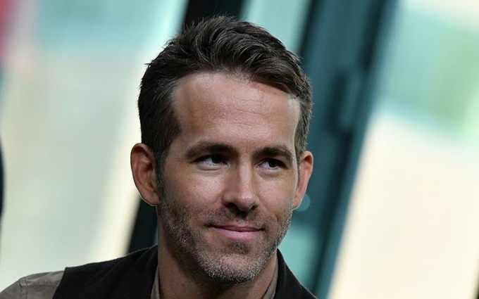 Ryan Reynolds intenta el reto de Grace Kelly en TikTok