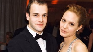 Angelina Jolie se reencuentra con su primer marido, Jonny Lee Miller