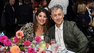 Alan Cumming se sincera sobre su amistad con Monica Lewinsky