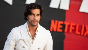 Mario Casas escogido para liderar el reparto de la versión en español de ‘Bird Box: A Ciegas’