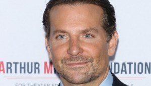 ¿Marketing? Ahora el turno es para Bradley Cooper que dice que fue atacado en el metro con un cuchillo: aquí todos los detalles