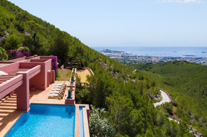 La espectacular vivienda ibicenca de Navarro