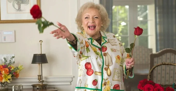 Betty White de 'Las chicas de oro' celebra su 100º cumpleaños