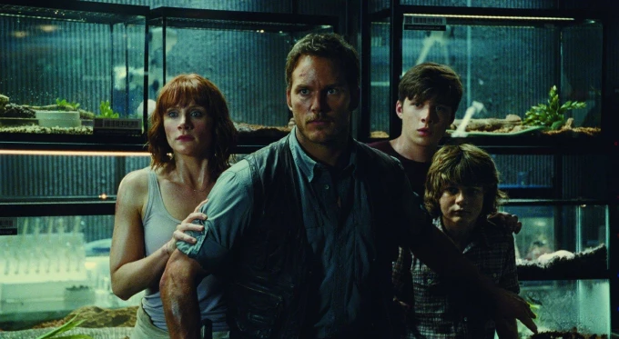 'Jurassic World: Dominion' nos presenta al feroz Atrociraptor en una nueva imagen