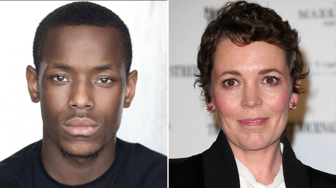 Micheal Ward y Olivia Colman