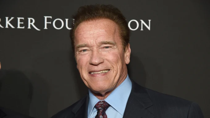 Arnold Schwarzenegger sufre un accidente de tráfico