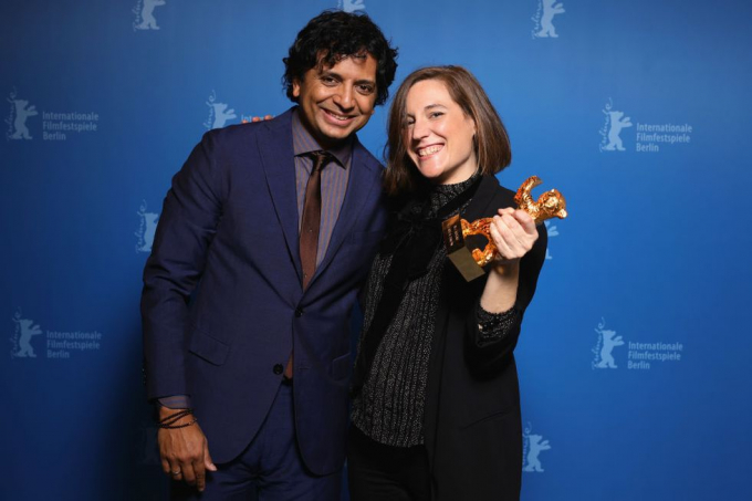 Carla Simón gana el Oso de Oro de la Berlinale con 'Alcarràs'