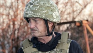 Sean Penn está en Ucrania grabando un documental sobre la invasión