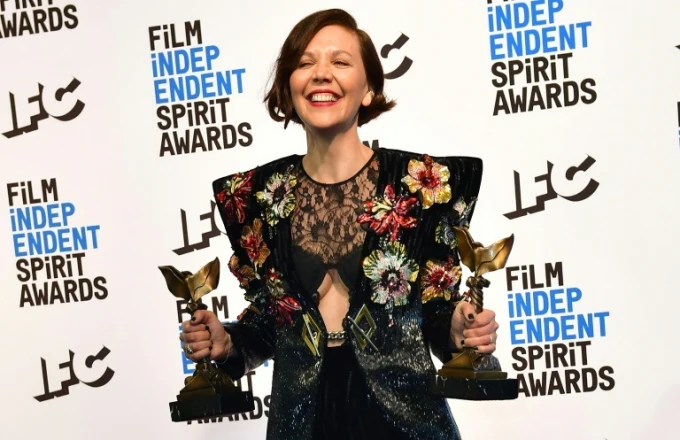 'La hija oscura' arrasa en los premios Spirit del cine independiente