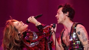Harry Styles juega con la ambigüedad en Coachella