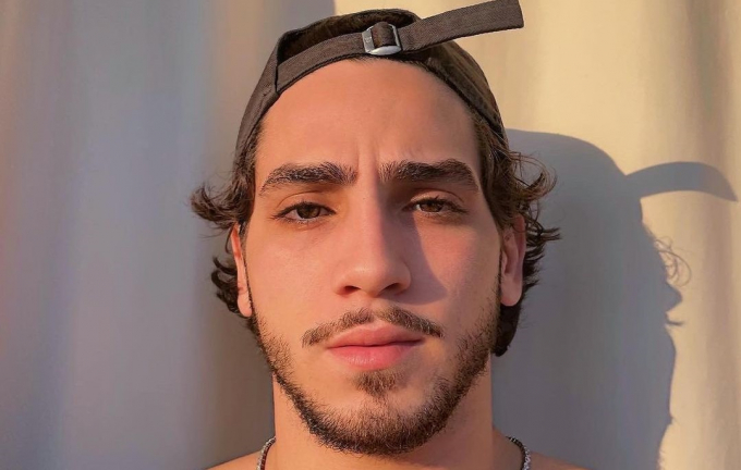 Quién es Joao Marinho, Marlon en la serie de surf de Netflix