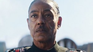 Giancarlo Esposito en conversaciones con Marvel Studios para ser el Profesor X