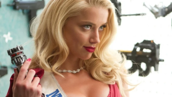 Amber Heard recibe una oferta multimillonaria para protagonizar una película X