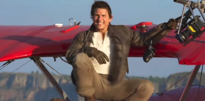 La aterradora acrobacia aérea de Tom Cruise en el rodaje de 'Misión imposible 7'