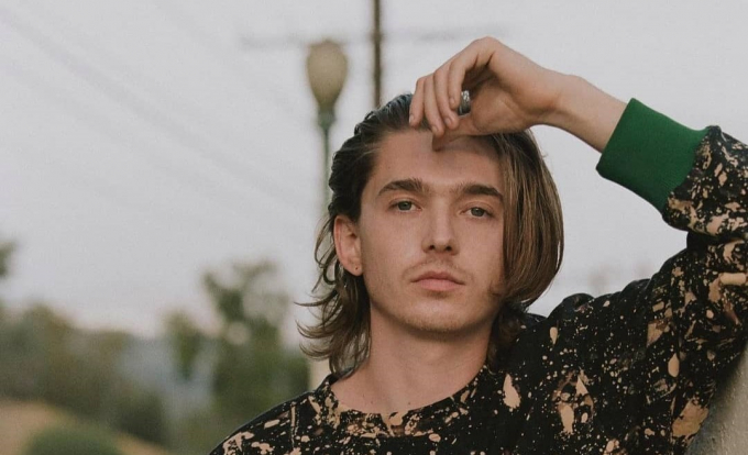 Biografía de Austin Abrams, el Gigoló de 'Revancha Ya'