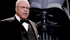 James Earl Jones se retira como Darth Vader, firma los derechos para usar su voz con Inteligencia Artificial