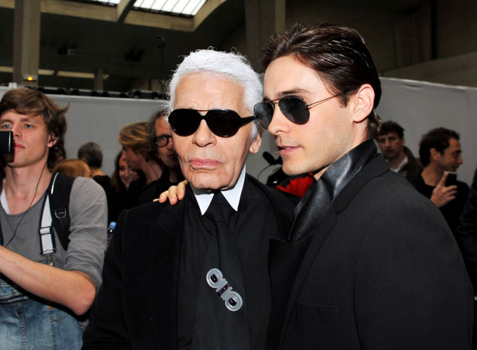 Jared Leto protagonizará una película biográfica sobre el icono de la moda Karl Lagerfeld