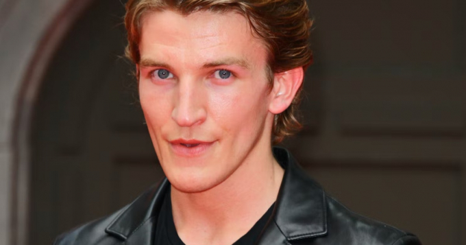 Quién es Ewan Mitchell, el actor que encarna al príncipe Aemond Targaryen