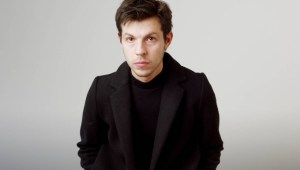 Andrés Delgado se une al reparto de la serie limitada de boxeo de Hulu 'La Máquina'
