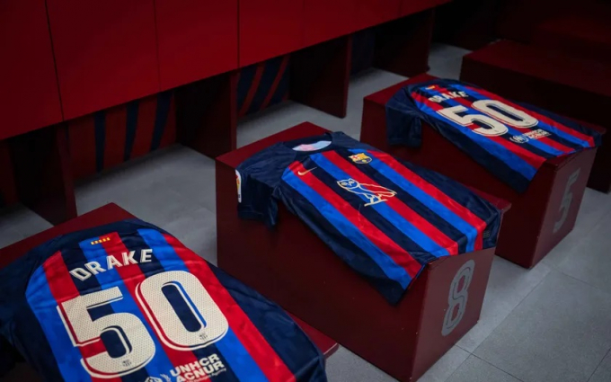 El Barça lucirá el logo del cantante Drake en el clásico
