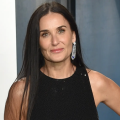 Noticia Mira el increíble y juvenil look de Demi Moore en su nueva película 'Please baby please'.