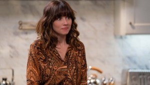 Por qué el rodaje del final de la serie 'Dead to Me' destruyó a Linda Cardellini.