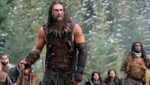 Jason Momoa, cierra el mercado de los agricultores para el rodaje.