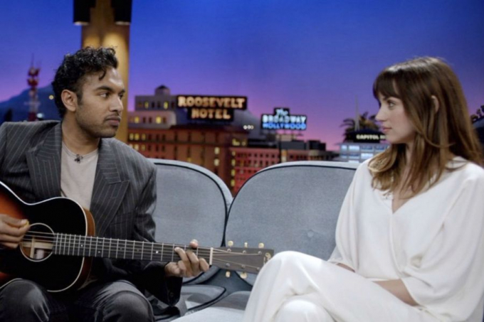 La demanda de los fans de Ana de Armas pone en jaque a los estudios por los tráilers engañosos.