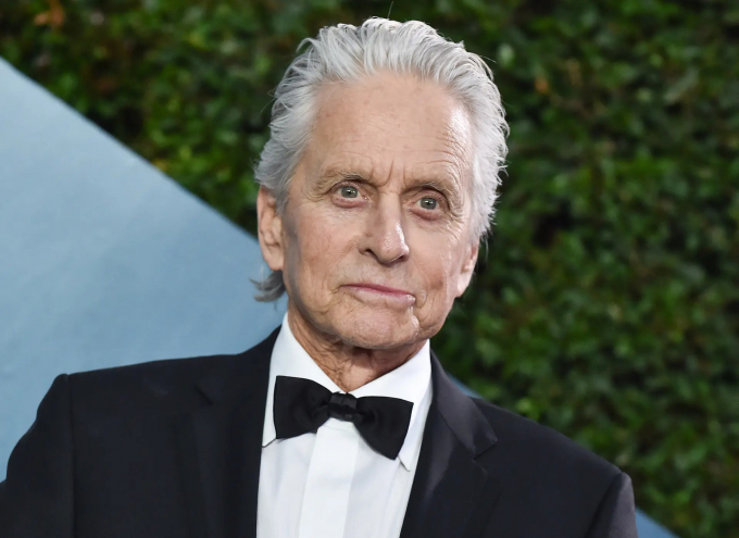 Michael Douglas considera vender su imagen, no quiere perderla ante la IA