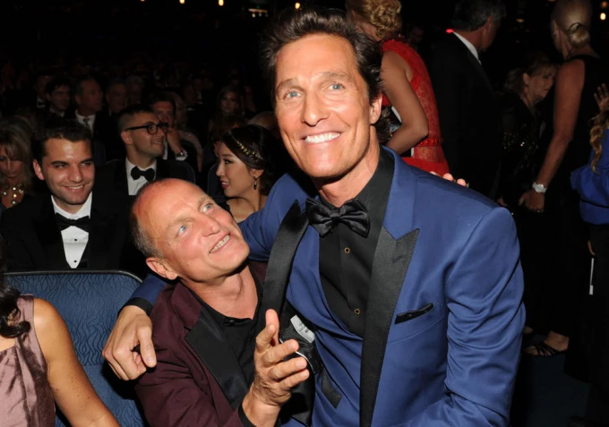 Matthew McConaughey y Woody Harrelson protagonizarán una comedia de Apple TV+