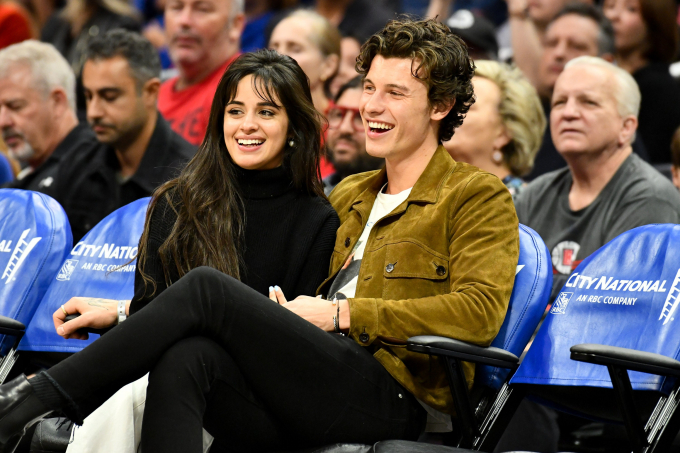 ¿De vuelta? Shawn Mendes y Camila Cabello besándose en Coachella