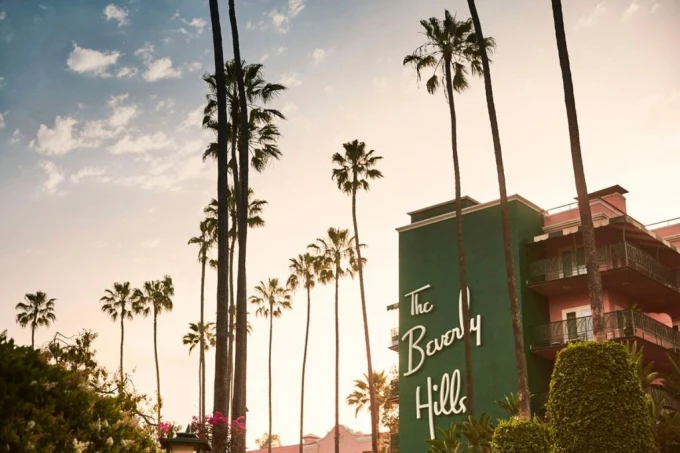Cine: El paquete de 1700$ del Hotel Beverly Hills