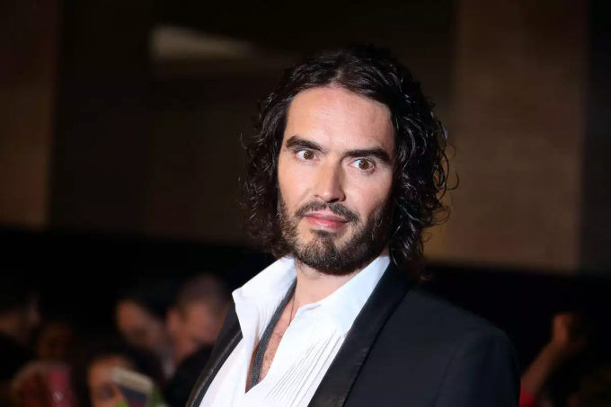 Escándalo que involucra al comediante Russell Brand