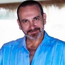 Hernán Mendoza, Raúl en ¿Quieres ser mi hijo?