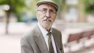 Fallece Jesús Guzmán, el cartero de 'Crónicas de un pueblo', a los 97 años