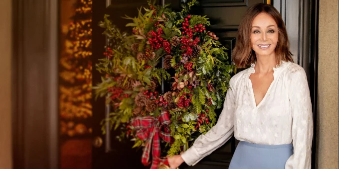 Isabel Preysler desvela su Navidad en un docureality exclusivo para Disney+