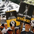 Noticia ¡Hollywood vuelve al trabajo! SAG-AFTRA pone fin a la huelga de actores
