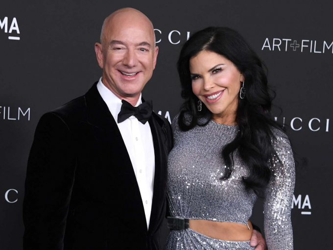 Fiesta de compromiso de Jeff Bezos y Lauren Sánchez
