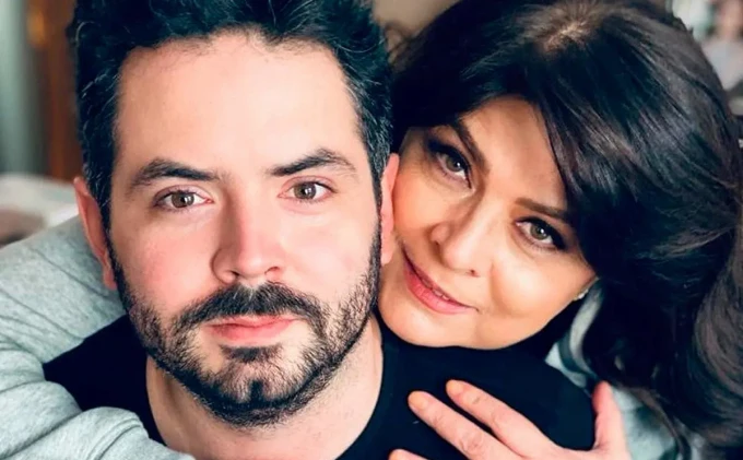 La Emocionante Reacción de Victoria Ruffo al enterarse de que será abuela