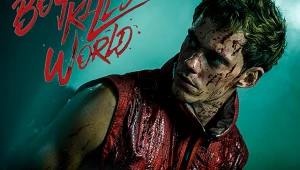 'Boy Kills World' de Bill Skarsgård, estrena un nuevo e impactante tráiler