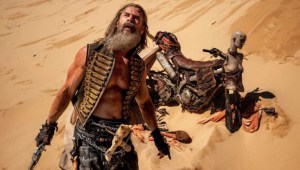 Primera imagen de Chris Hemsworth como el temible Dementus en 'Furiosa'