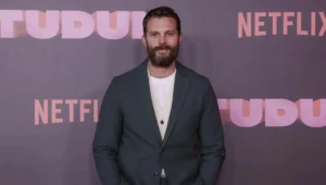 Jamie Dornan interpretará a dos gemelos en nueva serie de Netflix