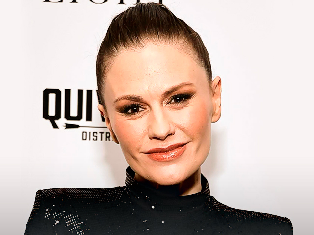 Anna Paquin aparece en la alfombra roja con bastón, ¿Qué ha pasado?